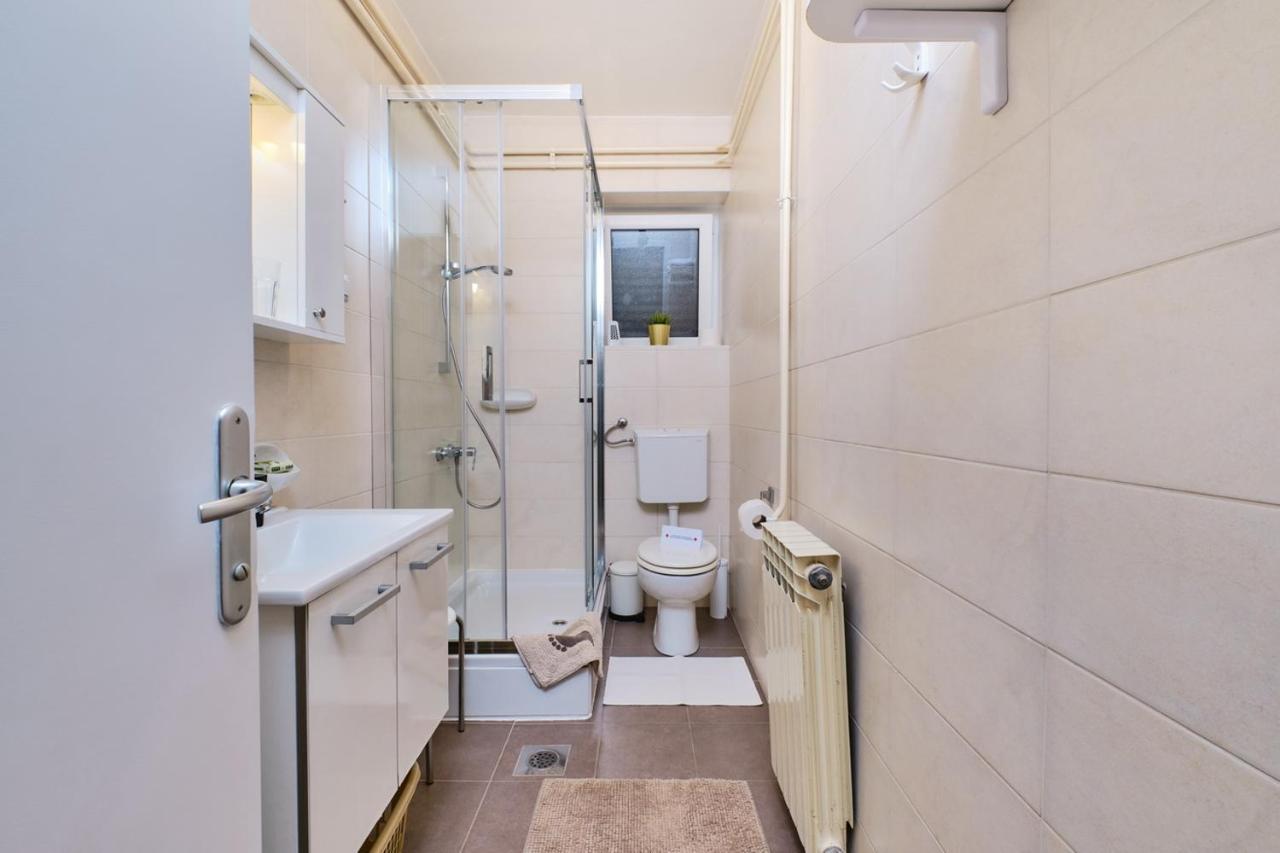 Cappelli Apartments - Losinj มาลีโลชินจ์ ภายนอก รูปภาพ