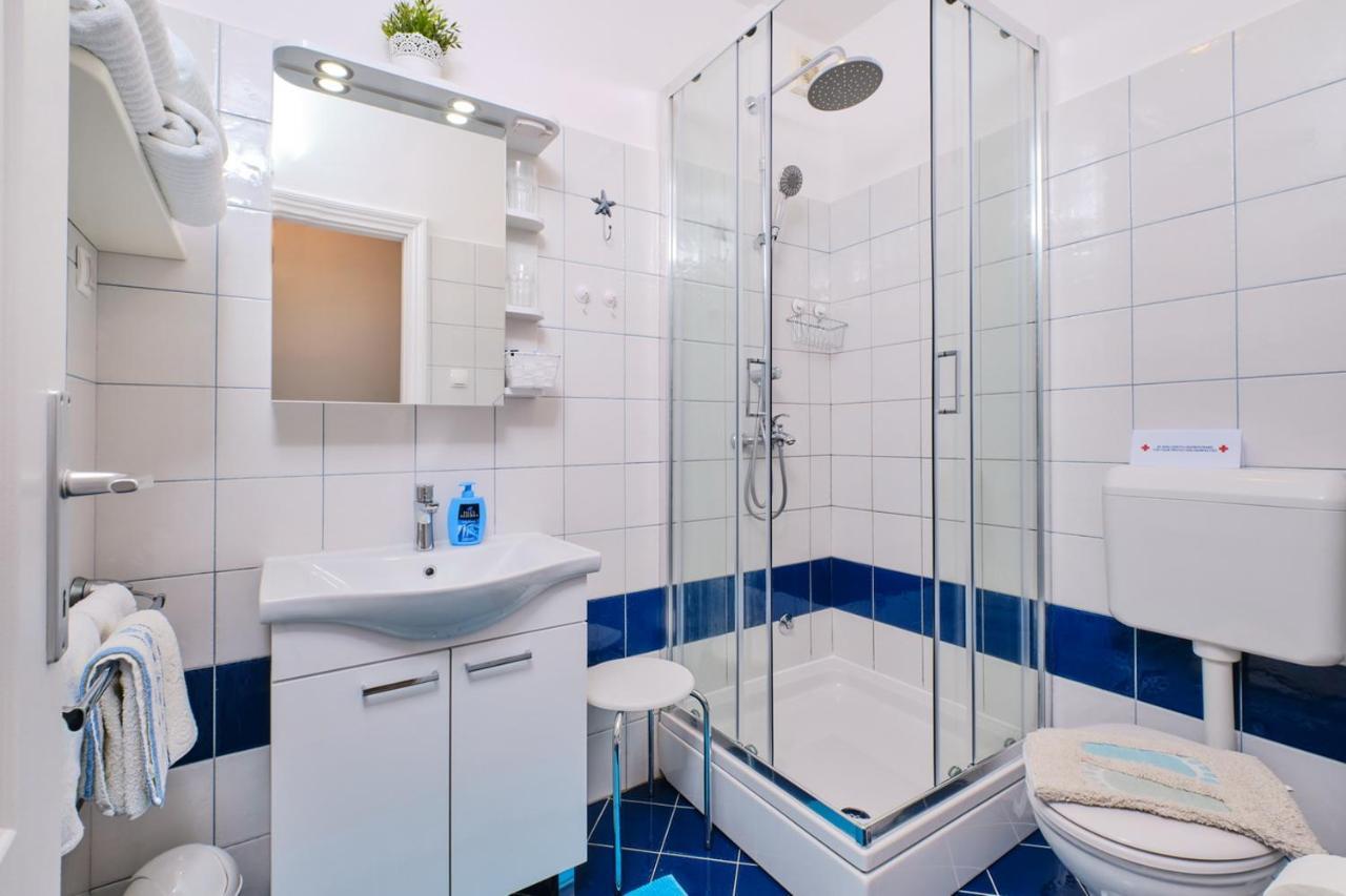 Cappelli Apartments - Losinj มาลีโลชินจ์ ภายนอก รูปภาพ