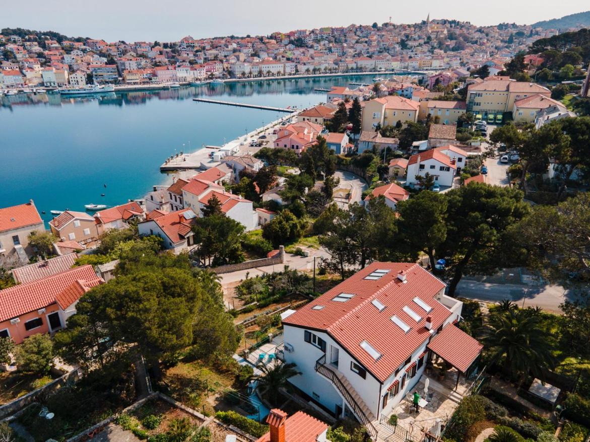 Cappelli Apartments - Losinj มาลีโลชินจ์ ภายนอก รูปภาพ