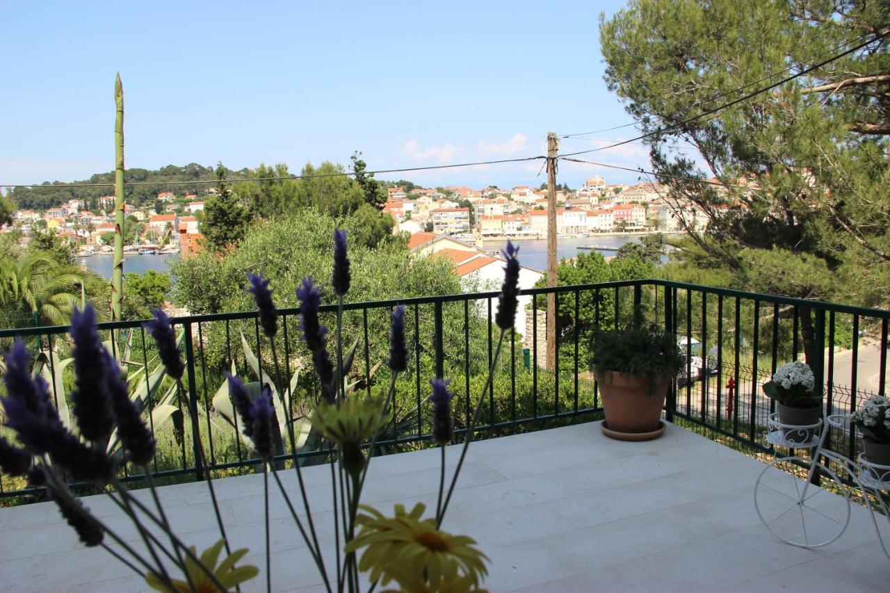 Cappelli Apartments - Losinj มาลีโลชินจ์ ภายนอก รูปภาพ
