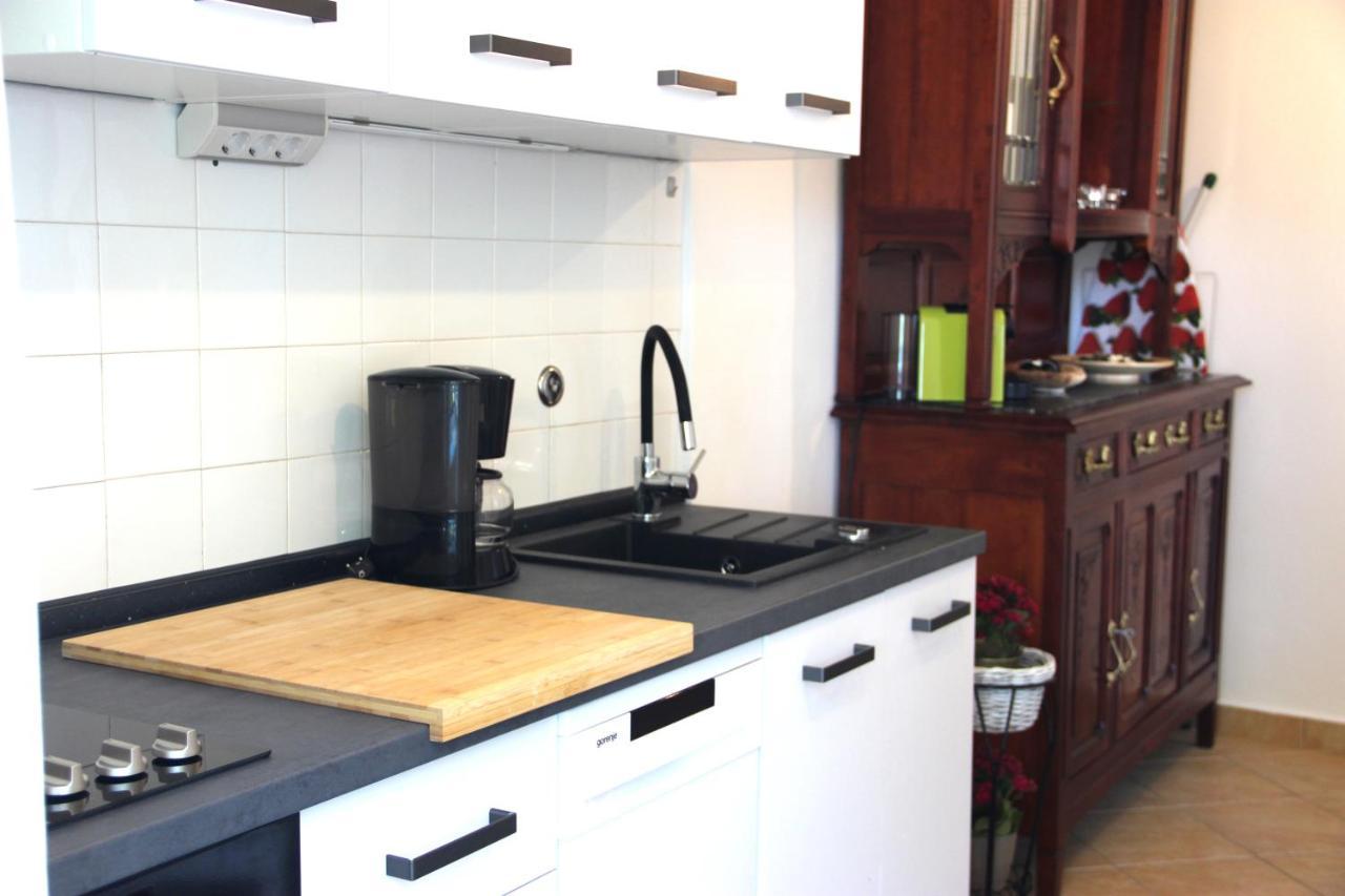 Cappelli Apartments - Losinj มาลีโลชินจ์ ภายนอก รูปภาพ