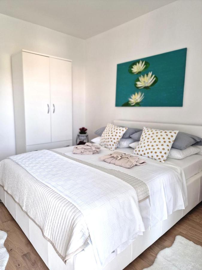 Cappelli Apartments - Losinj มาลีโลชินจ์ ภายนอก รูปภาพ