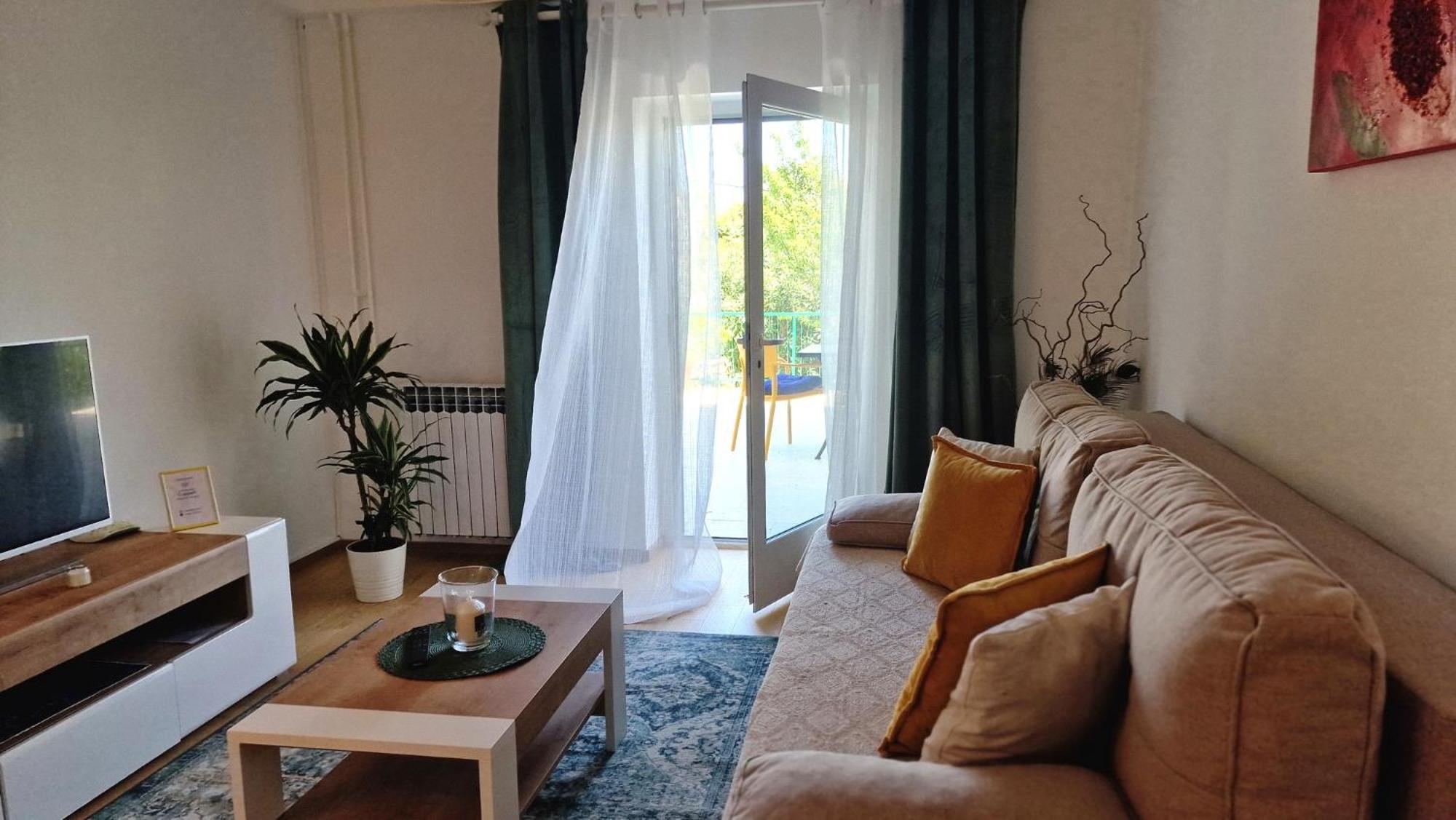 Cappelli Apartments - Losinj มาลีโลชินจ์ ภายนอก รูปภาพ
